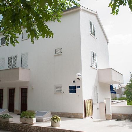 Apartments Dilk Вис Экстерьер фото