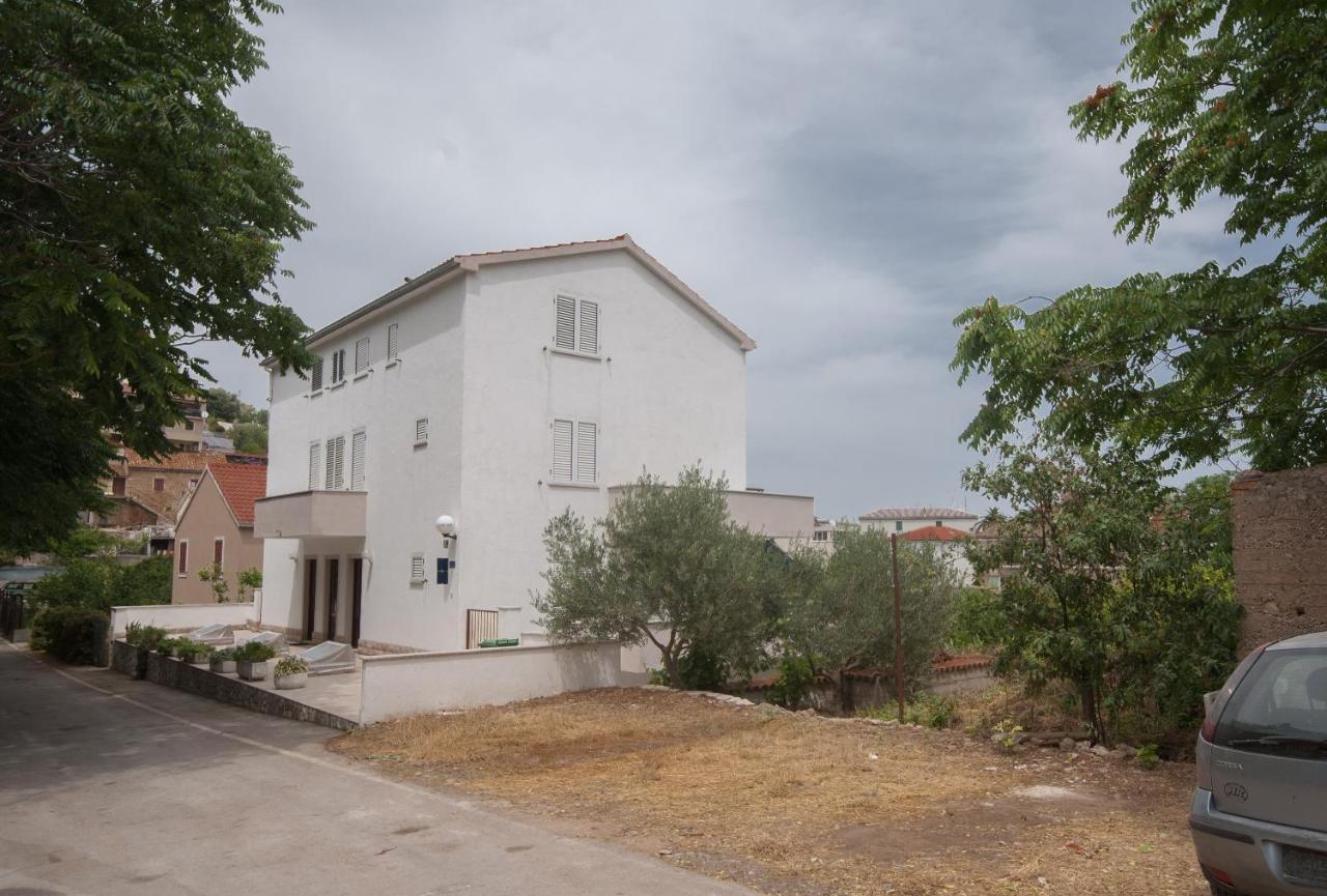 Apartments Dilk Вис Экстерьер фото