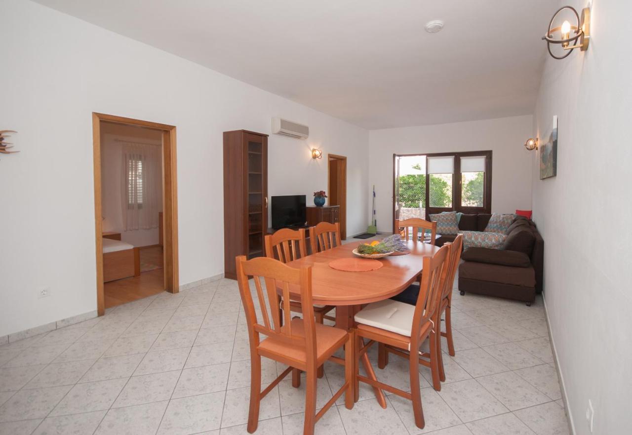 Apartments Dilk Вис Экстерьер фото