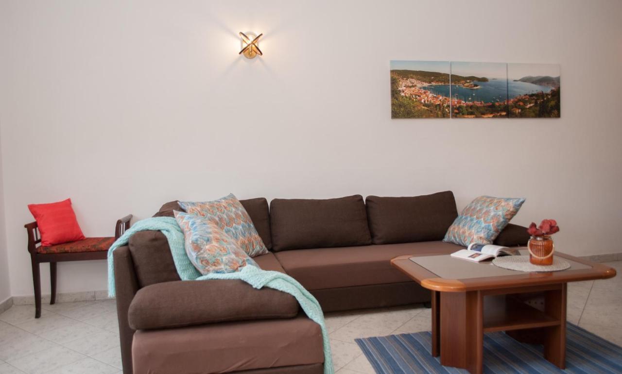 Apartments Dilk Вис Экстерьер фото
