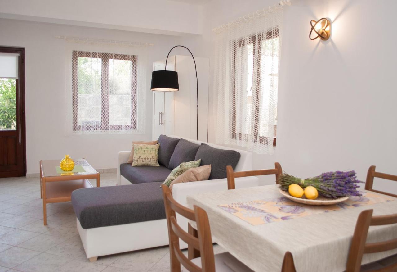 Apartments Dilk Вис Экстерьер фото