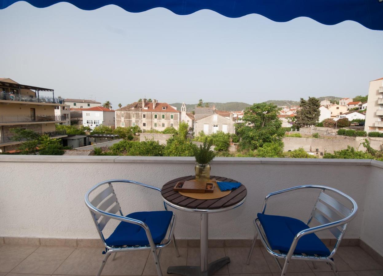 Apartments Dilk Вис Экстерьер фото