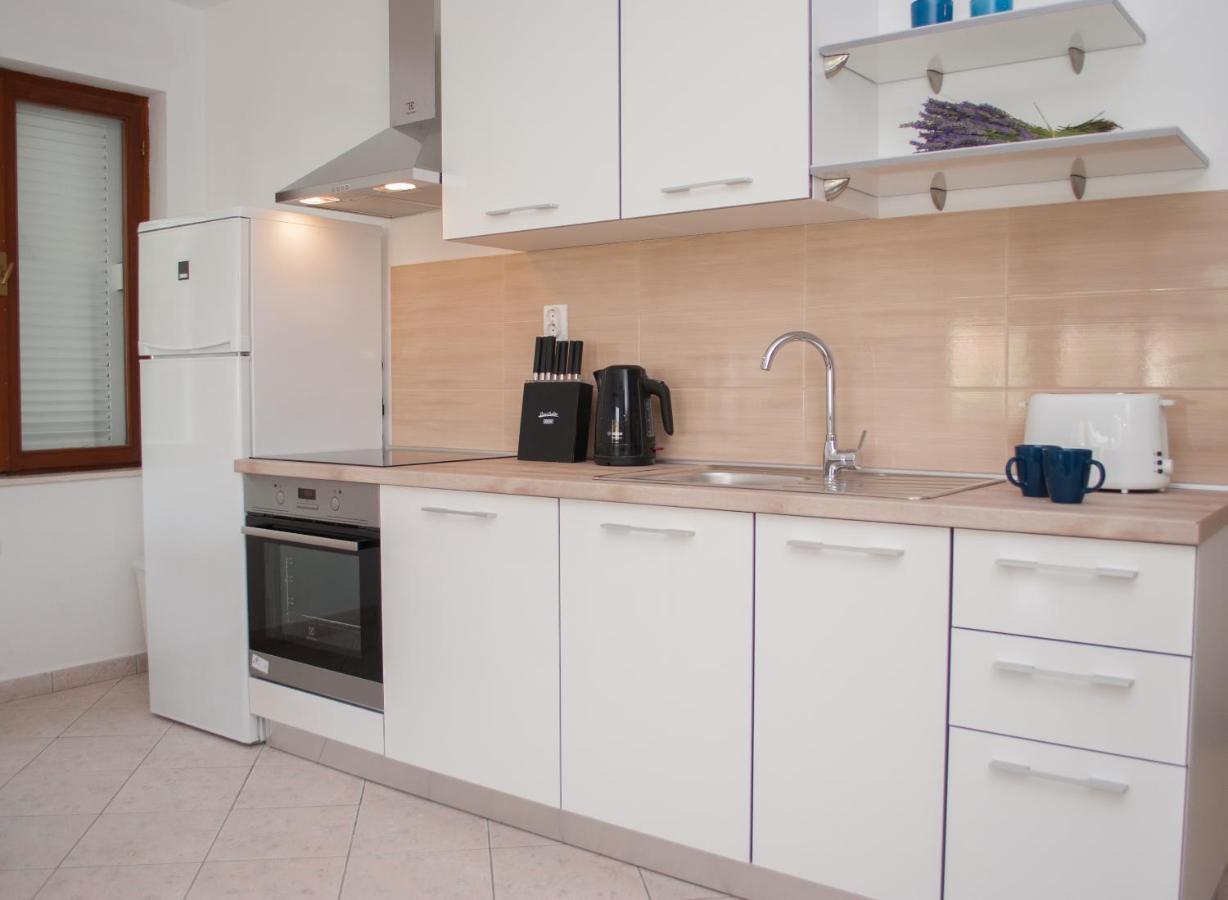 Apartments Dilk Вис Экстерьер фото