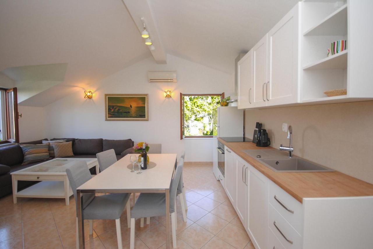 Apartments Dilk Вис Экстерьер фото